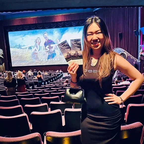 Vivienne Westwood: Kisslock Saturn Logo Mini Emma Granny Frame Crossbody Bag - Picture 2 of 16